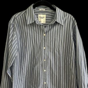 Abercrombie & Fitch Oversized Button Down Shirt Size S